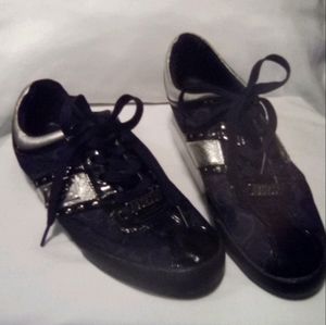 Women's "Guess" tennis shoes